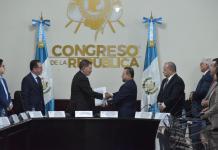 La Postuladora del TSE entregó la nómina de candidatos al Congreso. Foto La Hora: José Orozco
