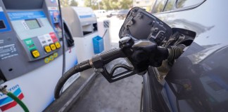 Precio de la gasolina rebasa los USD 5